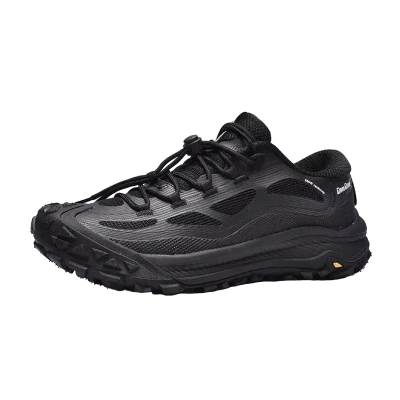 RUNEX HIKEX lightweight hiking shoes designed for comfort, movement, and grip in outdoor activities.
